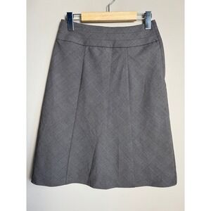 H&M Gray Plaid A-Line Knee Length Skirt Size 4 Office Professional Dark Academia